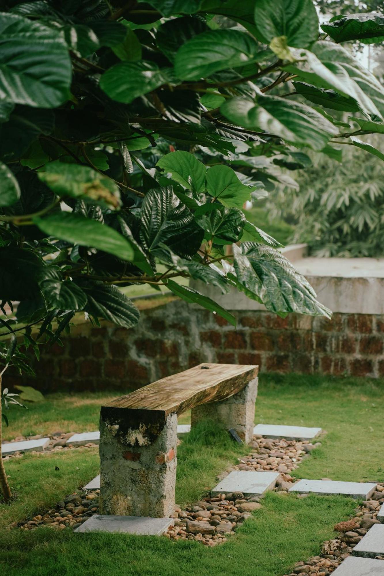 Haze Woods Resort Vaduvanchal Exterior photo