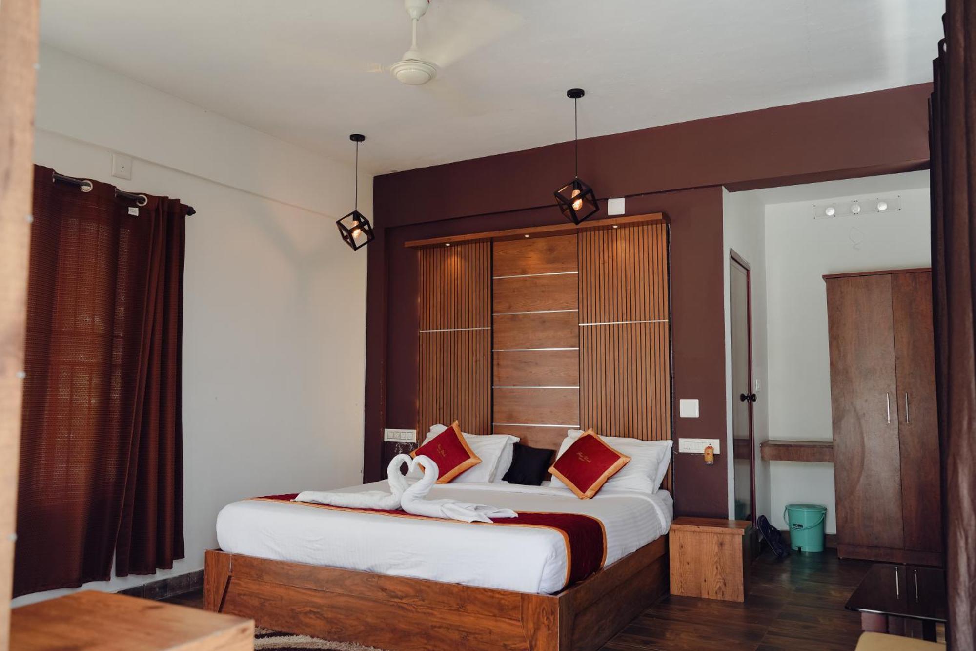 Haze Woods Resort Vaduvanchal Exterior photo